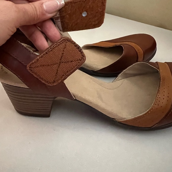 Clarks Valarie Rally Ultimate Comfort Mary Jane Heeled Sandal Size 10 - Picture 5 of 9